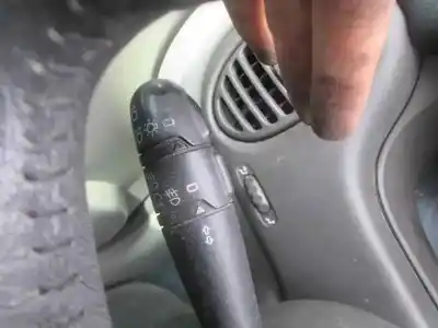 Здавання транспортного засобу renault scenic (ja..) 1.6 16v expression року 2000 потужний k4m a7