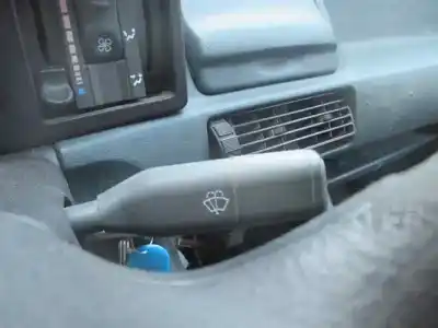 Здавання транспортного засобу renault rapid/express (f40) 1.9 diesel року 1997 потужний f8q