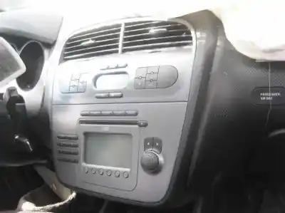 Scrapping Vehicle seat altea (5p1) 2.0 tdi 16v of the year 2008 powered bkd