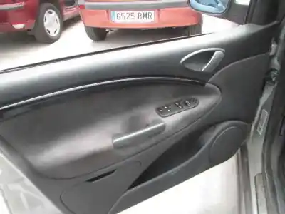 Véhicule à la ferraille citroen c5 berlina 1.6 16v hdi fap de l'année 2005 alimenté 9hz