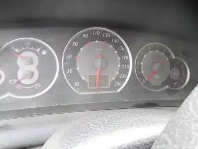 Véhicule à la ferraille citroen c5 berlina 1.6 16v hdi fap de l'année 2005 alimenté 9hz