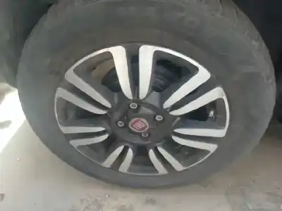 Veículo de Sucata fiat punto (199) easy do ano 2015 alimentado 169a4000