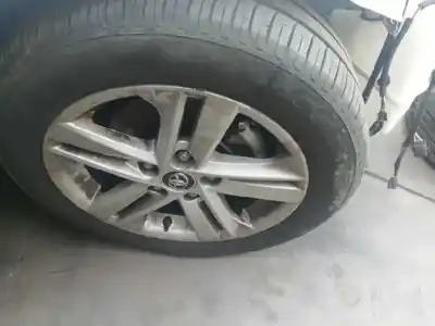 Veículo de Sucata toyota corolla touring sports (e21) hybrid active do ano 2019 alimentado 2zr