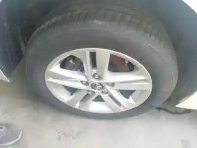 Veículo de Sucata toyota corolla touring sports (e21) hybrid active do ano 2019 alimentado 2zr