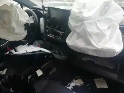 Veículo de Sucata toyota corolla touring sports (e21) hybrid active do ano 2019 alimentado 2zr