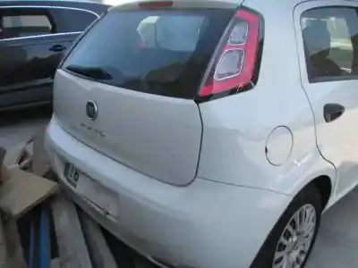 Veículo de Sucata fiat punto (199) easy do ano 2013 alimentado 169a4000