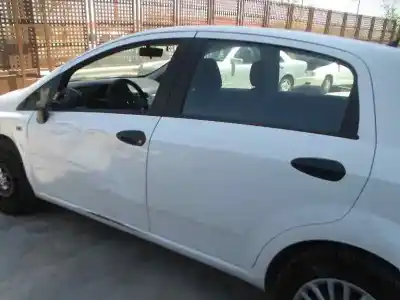 Veículo de Sucata fiat punto (199) easy do ano 2013 alimentado 169a4000