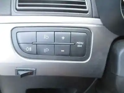 Veículo de Sucata fiat punto (199) easy do ano 2013 alimentado 169a4000