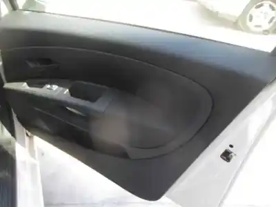 Veículo de Sucata fiat punto (199) easy do ano 2013 alimentado 169a4000