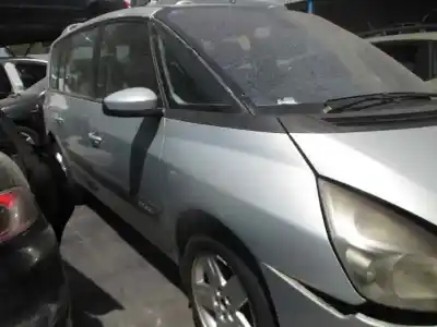 Scrapping Vehicle renault espace iv (jk0) 2.0 dynamique [2.0 ltr. - 110 kw dci diesel fap] of the year 2004 powered g9t742