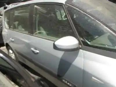 Scrapping Vehicle renault espace iv (jk0) 2.0 dynamique [2.0 ltr. - 110 kw dci diesel fap] of the year 2004 powered g9t742
