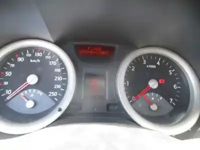 Hurda Aracı renault megane ii berlina 5p authentique yılın 2004 güçlü k9k f7