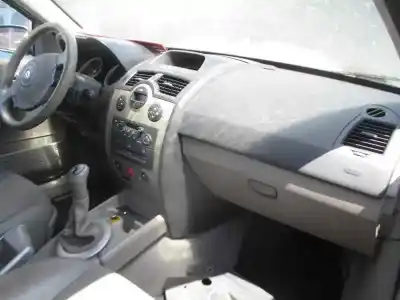 Hurda Aracı renault megane ii berlina 5p authentique yılın 2004 güçlü k9k f7