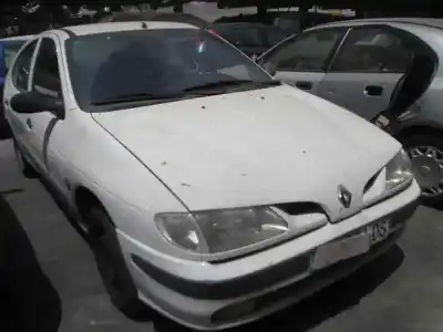 Veículo de Sucata renault megane i berlina hatchback (ba0) 1.6e rn do ano 1998 alimentado f8q
