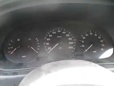 Veículo de Sucata renault megane i berlina hatchback (ba0) 1.6e rn do ano 1998 alimentado f8q