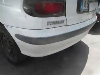 Veículo de Sucata renault megane i berlina hatchback (ba0) 1.6e rn do ano 1998 alimentado f8q