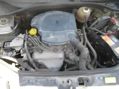 Здавання транспортного засобу renault clio ii fase i (b/cbo) 1.4 alize 75 cv / 55 kw року 2000 потужний e7j c6