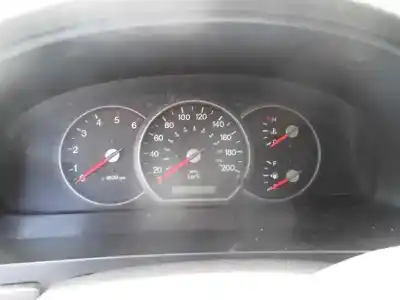 Sloopvoertuig kia carnival ii 2.9 cdri ex van het jaar 2004 aangedreven j3