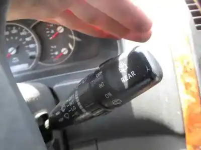 Sloopvoertuig kia carnival ii 2.9 cdri ex van het jaar 2004 aangedreven j3