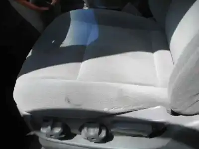 Sloopvoertuig kia carnival ii 2.9 cdri ex van het jaar 2004 aangedreven j3