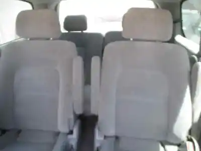 Sloopvoertuig kia carnival ii 2.9 cdri ex van het jaar 2004 aangedreven j3