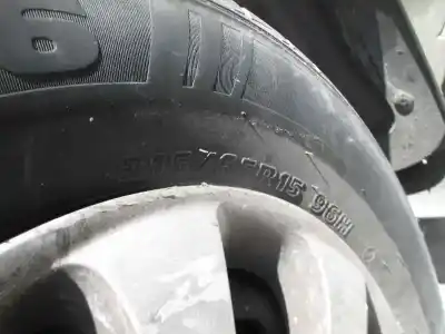 Sloopvoertuig kia carnival ii 2.9 cdri ex van het jaar 2004 aangedreven j3