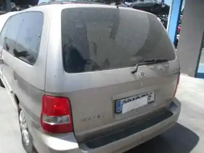 Sloopvoertuig kia carnival ii 2.9 cdri ex van het jaar 2004 aangedreven j3