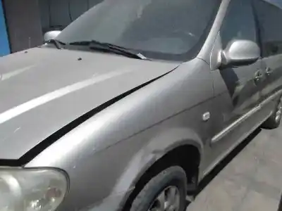 Sloopvoertuig kia carnival ii 2.9 cdri ex van het jaar 2004 aangedreven j3