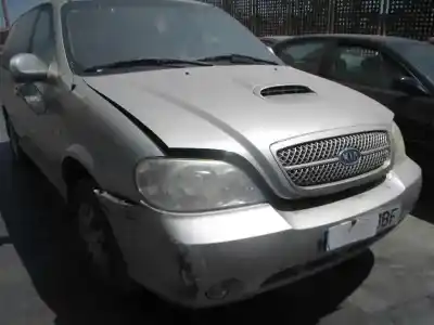 Sloopvoertuig kia carnival ii 2.9 cdri ex van het jaar 2004 aangedreven j3