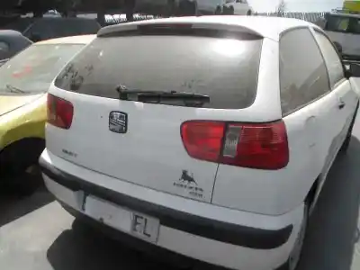 Sloopvoertuig seat ibiza (6k1) select van het jaar 2000 aangedreven agp