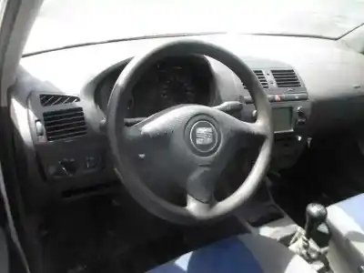 Sloopvoertuig seat ibiza (6k1) select van het jaar 2000 aangedreven agp