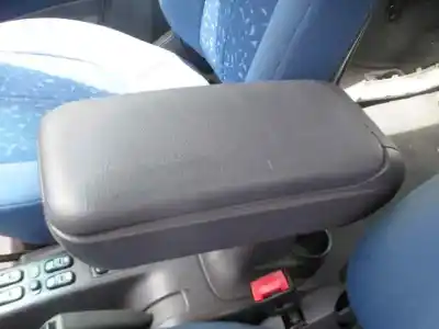 Veicolo di demolizione mercedes-benz clase a (w168) 170 cdi (168.009) dell'anno 2002 alimentato 668942