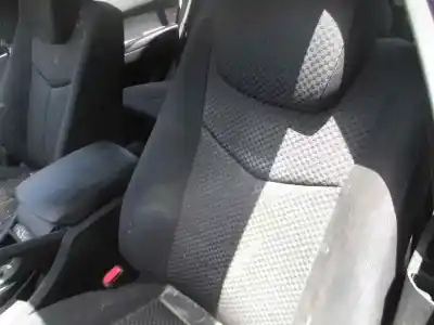 Veículo de Sucata ssangyong kyron 200 xdi limited do ano 2008 alimentado d20dt