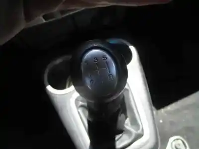 Vehicul casat mazda 2 berlina (dy) 1.4 diesel cat al anului 2004 alimentat f6ja