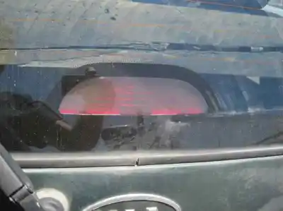 Veículo de Sucata kia carnival td ls do ano 2000 alimentado j3