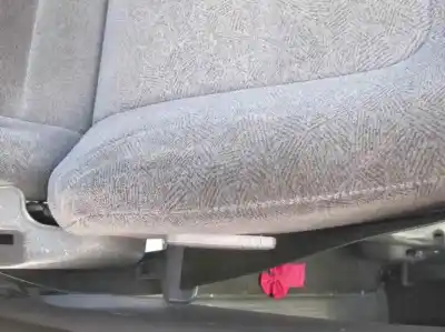 Veículo de Sucata kia carnival td ls do ano 2000 alimentado j3