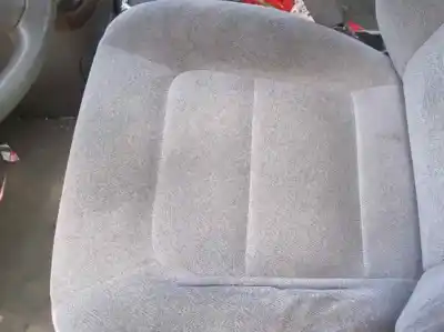 Veículo de Sucata kia carnival td ls do ano 2000 alimentado j3