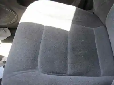 Veículo de Sucata kia carnival td ls do ano 2000 alimentado j3