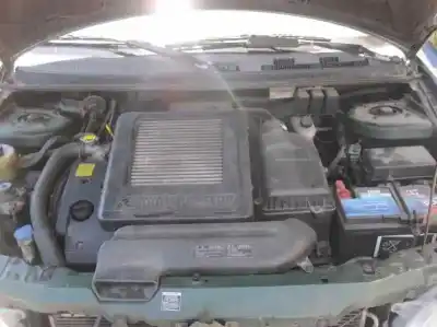 Veículo de Sucata kia carnival td ls do ano 2000 alimentado j3