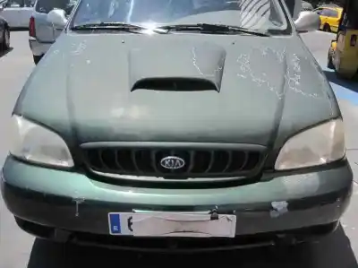 Veículo de Sucata kia carnival td ls do ano 2000 alimentado j3