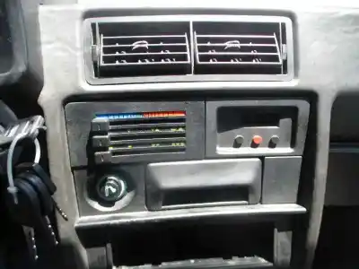 Здавання транспортного засобу seat ibiza del sol року 1987 потужний 021a1000