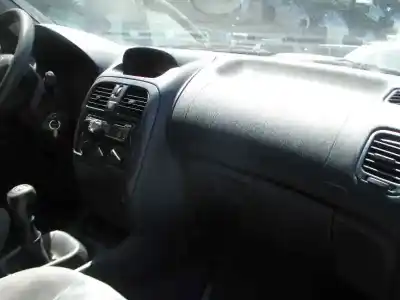 Hurda Aracı mitsubishi carisma berlina 4 (da0) 1600 avance yılın 2000 güçlü 4g92