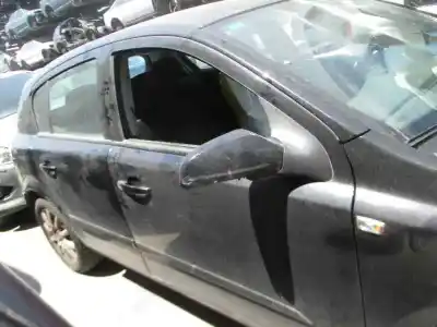 Здавання транспортного засобу opel astra h berlina cosmo року 2005 потужний z17dth