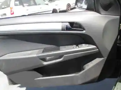Здавання транспортного засобу opel astra h berlina cosmo року 2005 потужний z17dth