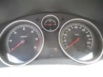 Здавання транспортного засобу opel astra h berlina cosmo року 2005 потужний z17dth