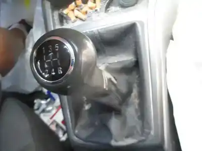 Здавання транспортного засобу opel astra h berlina cosmo року 2005 потужний z17dth