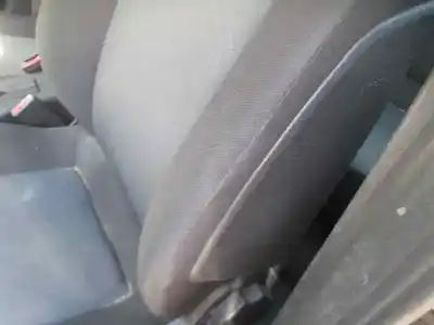 Здавання транспортного засобу opel astra h berlina cosmo року 2005 потужний z17dth