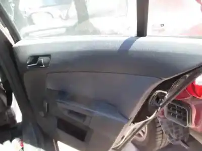 Здавання транспортного засобу opel astra h berlina cosmo року 2005 потужний z17dth