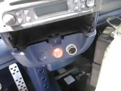 Veículo de Sucata smart micro compact car 0.6 do ano 1999 alimentado g13