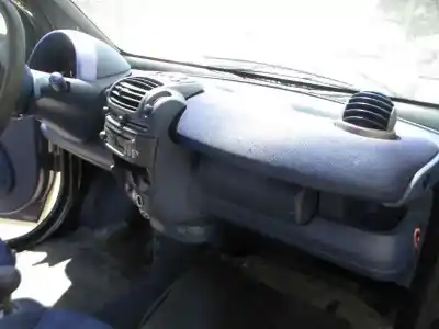 Veículo de Sucata smart micro compact car 0.6 do ano 1999 alimentado g13